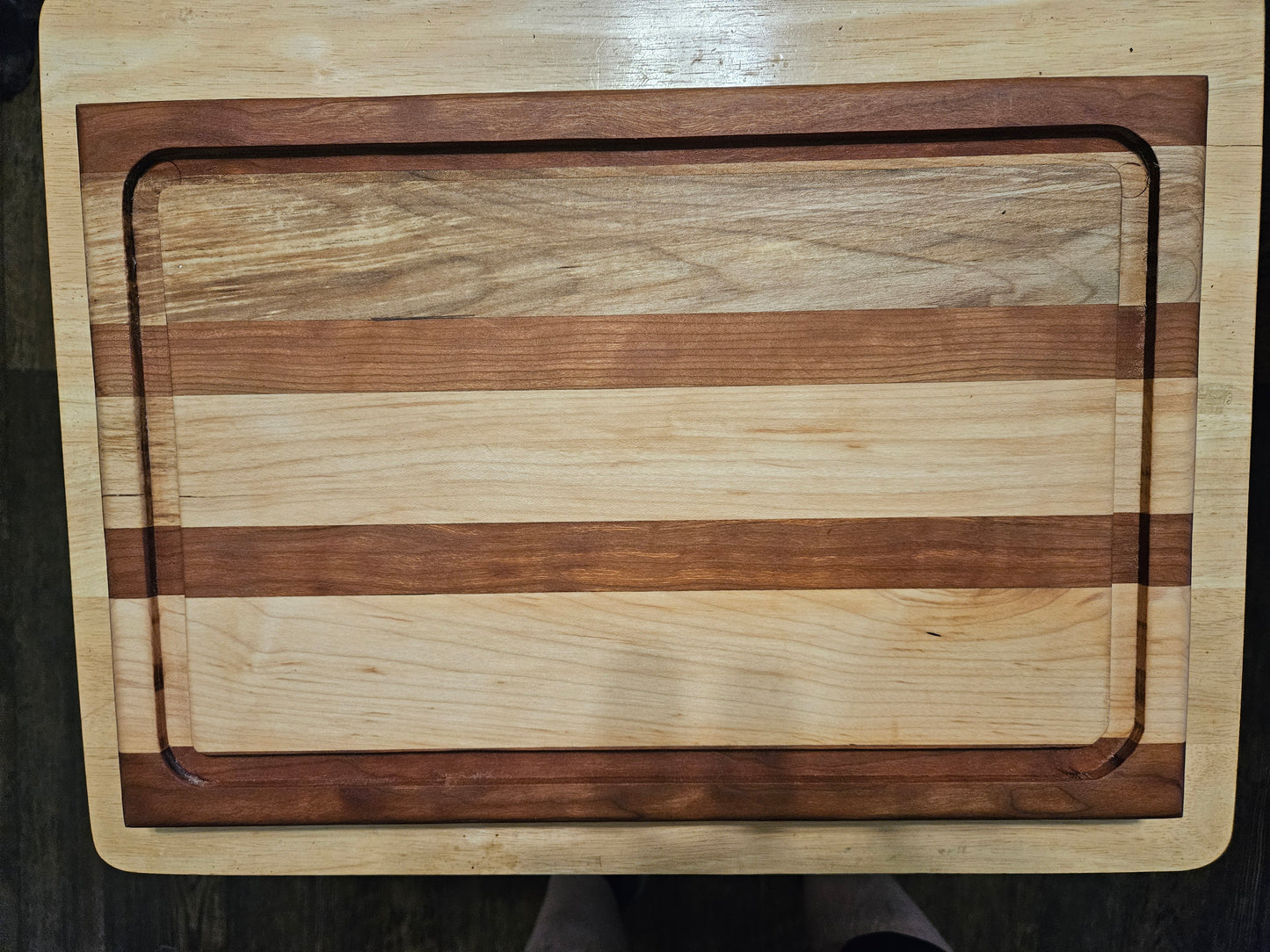 Cutting Board with stunning look made from Walnut and Maple with Juice Groove and Rubber Feet16" x 11"